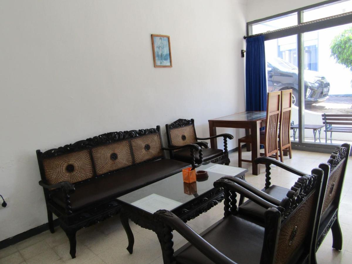 Hotel Pantes Саранган Экстерьер фото
